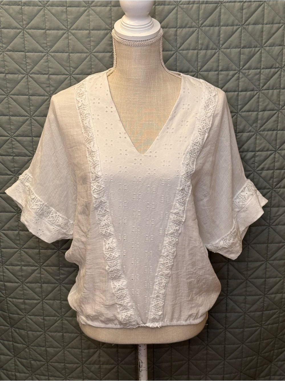 Women's White V-Neck Lace-Trim Embroidered Blouse